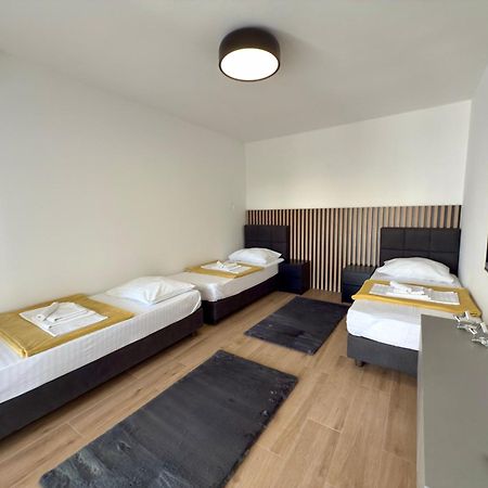 Apartmani Tatjana 诺瓦利娅 外观 照片