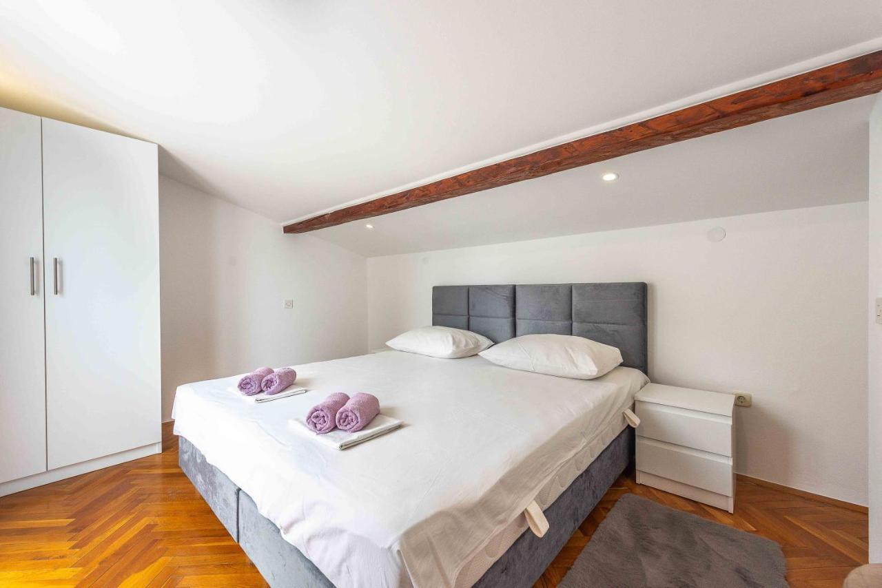 Apartmani Tatjana 诺瓦利娅 外观 照片