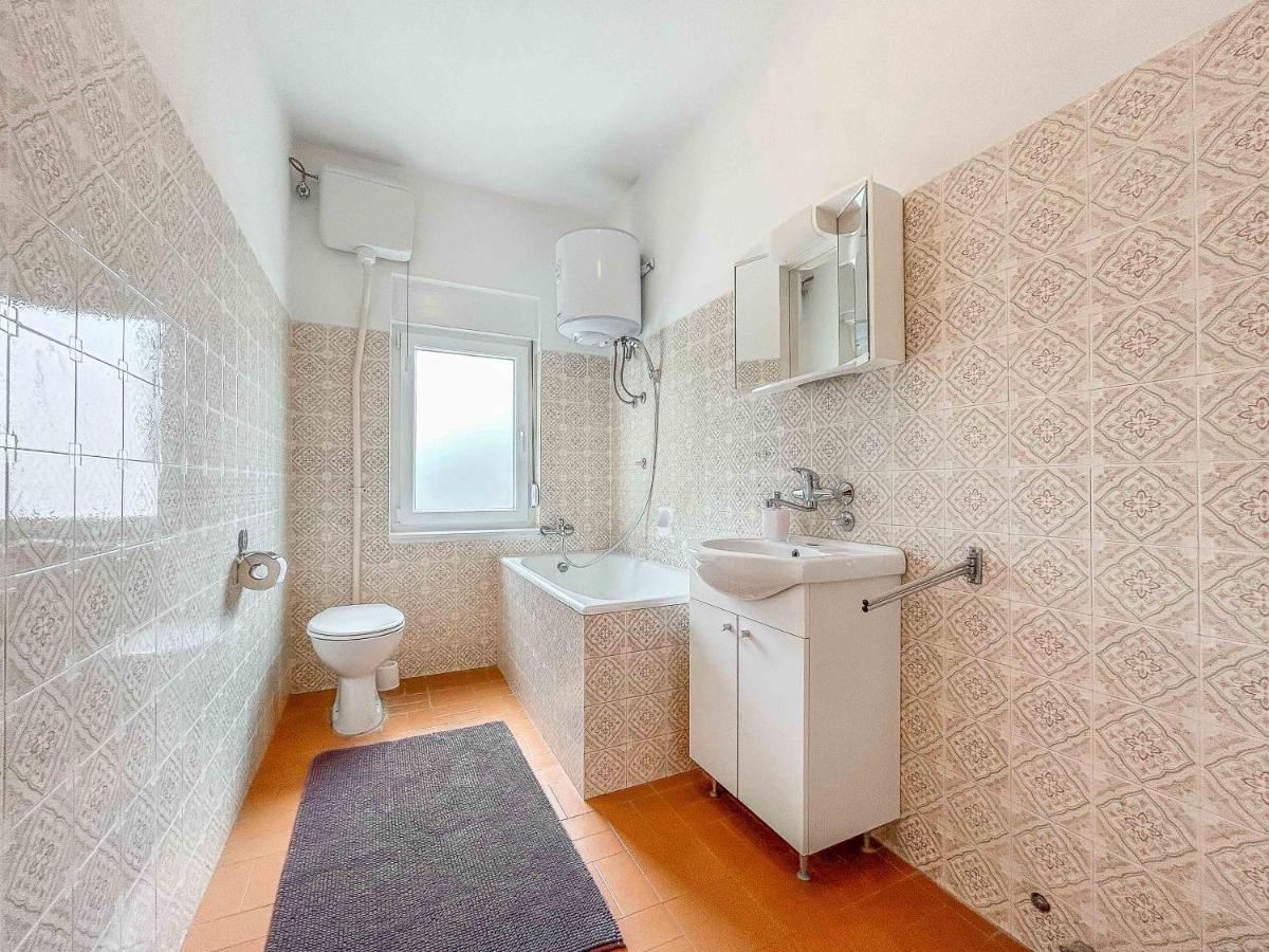 Apartmani Tatjana 诺瓦利娅 外观 照片