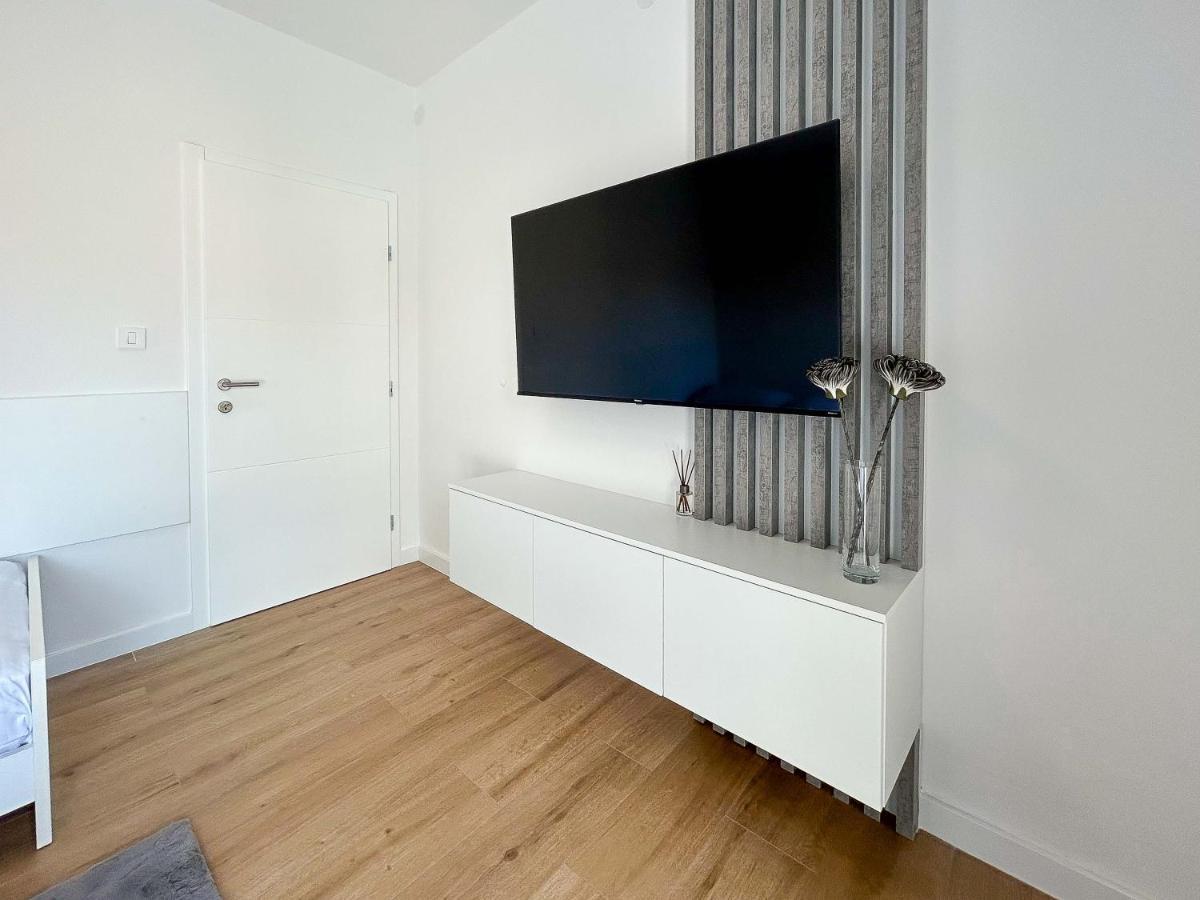 Apartmani Tatjana 诺瓦利娅 外观 照片