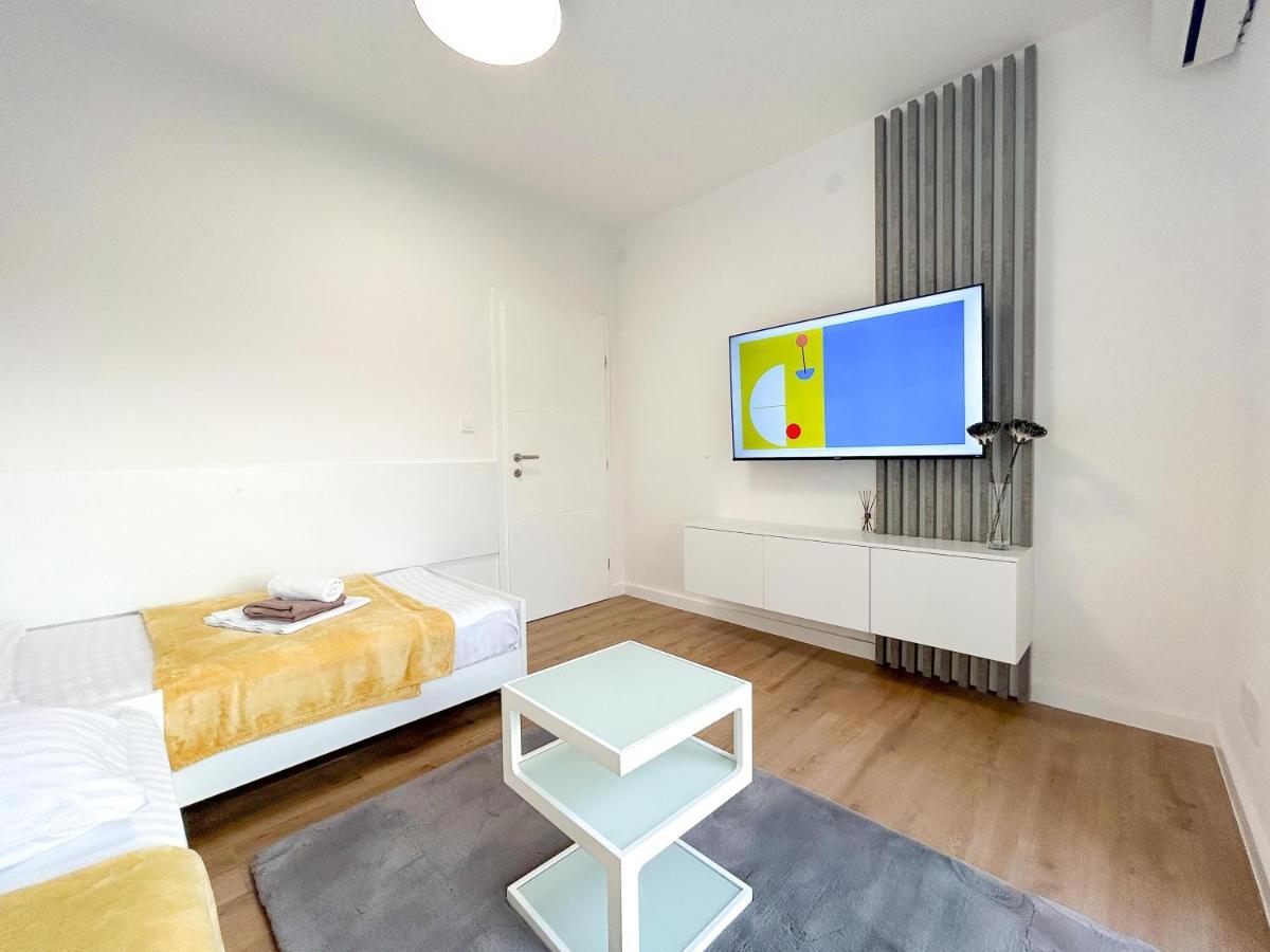 Apartmani Tatjana 诺瓦利娅 外观 照片