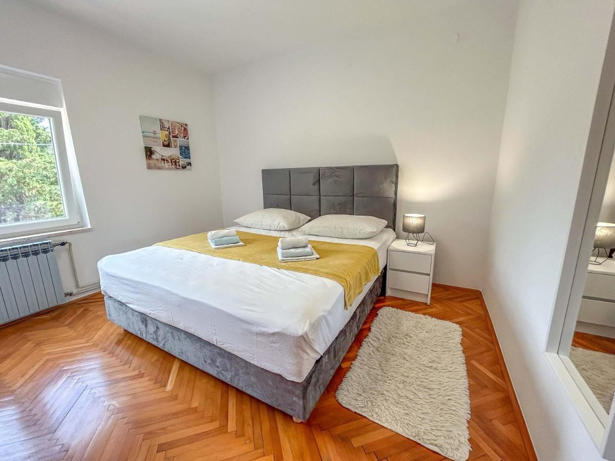 Apartmani Tatjana 诺瓦利娅 外观 照片