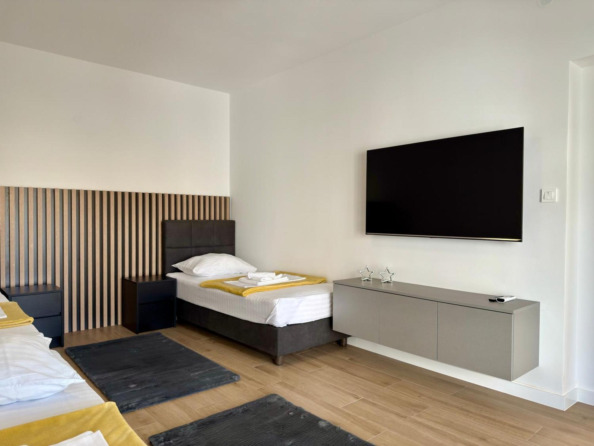 Apartmani Tatjana 诺瓦利娅 外观 照片